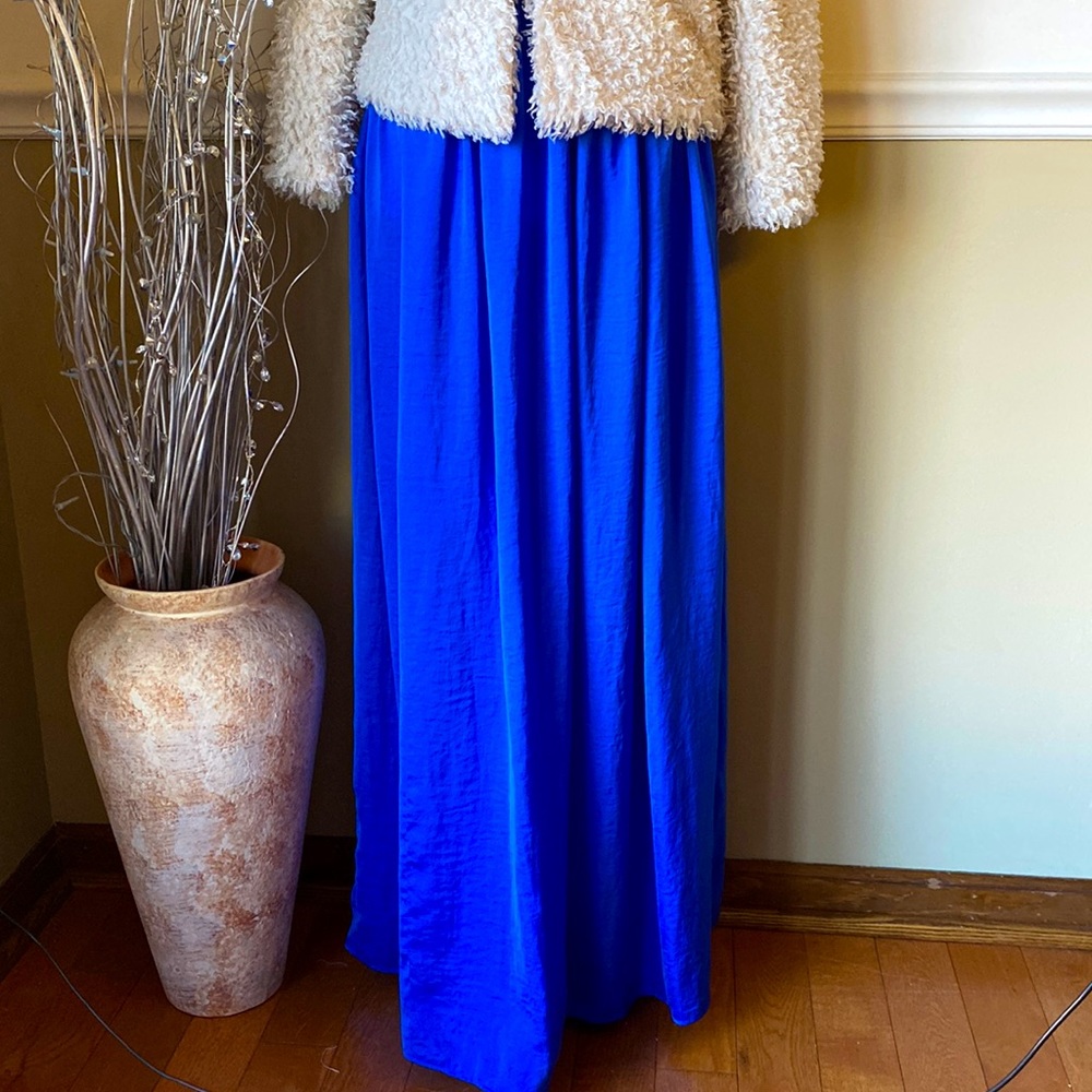 Mango Long & Full Skirt Euro Size Small